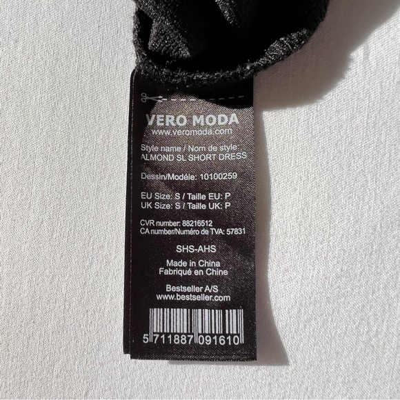 Vero Moda Black Metallic Sleeveless Dress - Picture 6 of 6